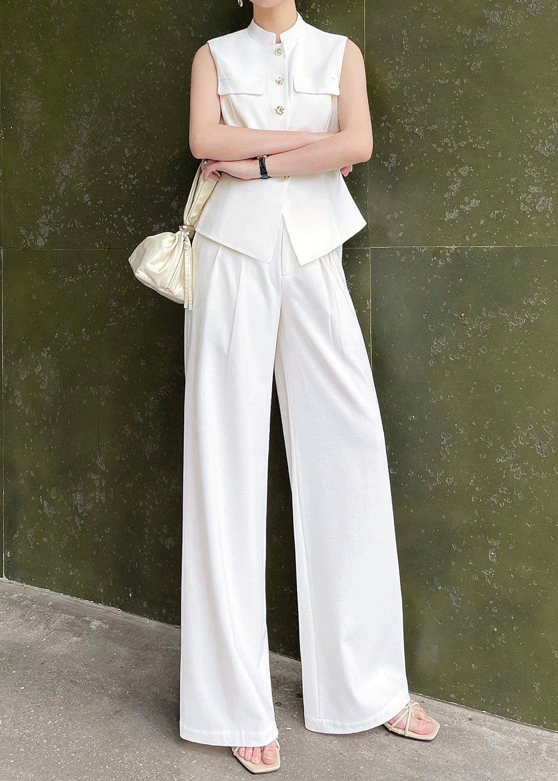 Sleeveless Vest and Pants Set　R138