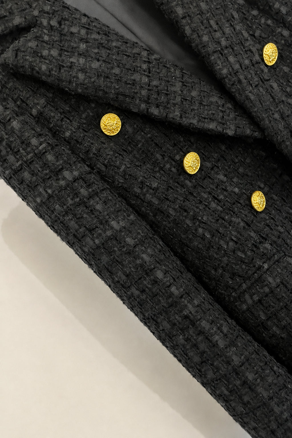 Textured Tweed Double-Breasted Blazer　R184